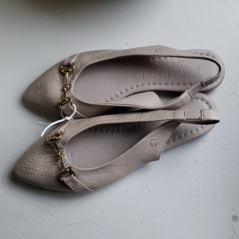 Carmela Women's Chic Beige Pointed Toe Slingback Flat Leather Loafers. NWT - Picture 7 of 14